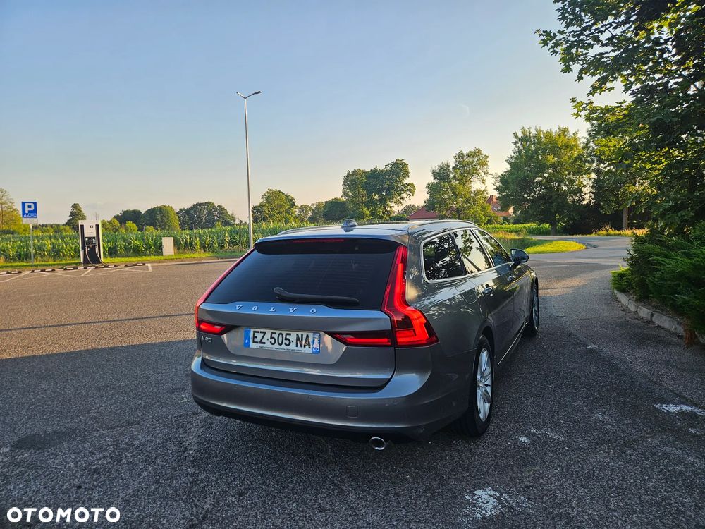 Volvo V90 D3 Geartronic Momentum Pro - 16
