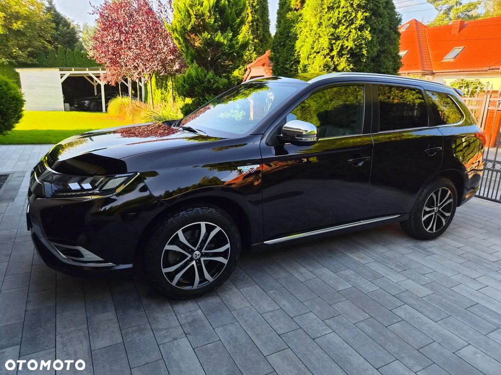 Mitsubishi Outlander - 14
