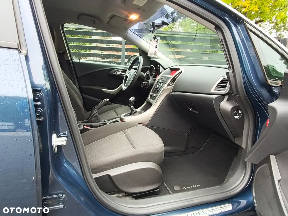 Opel Astra 1.6 Exklusiv - 26