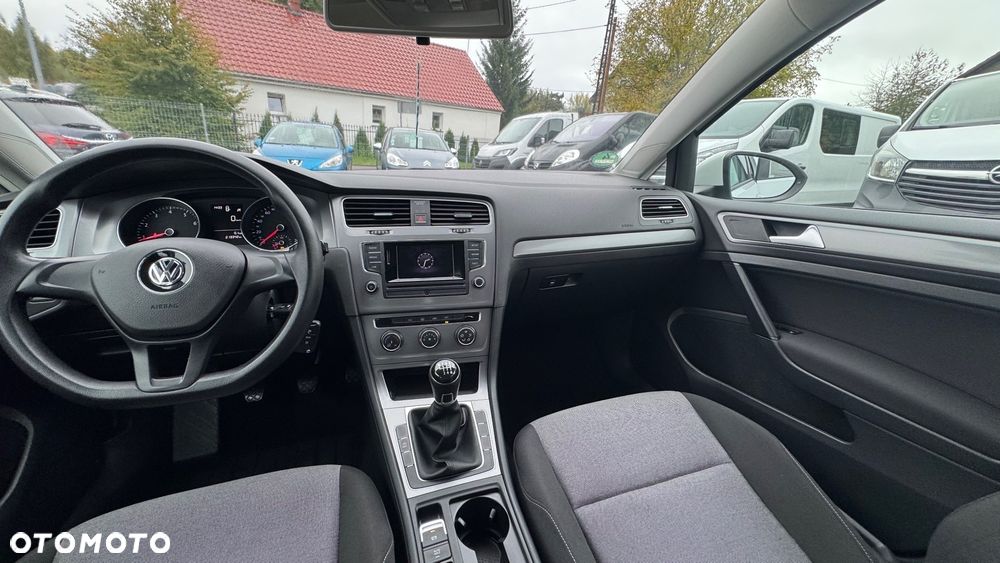 Volkswagen Golf 1.2 TSI BlueMotion Technology Comfortline - 12