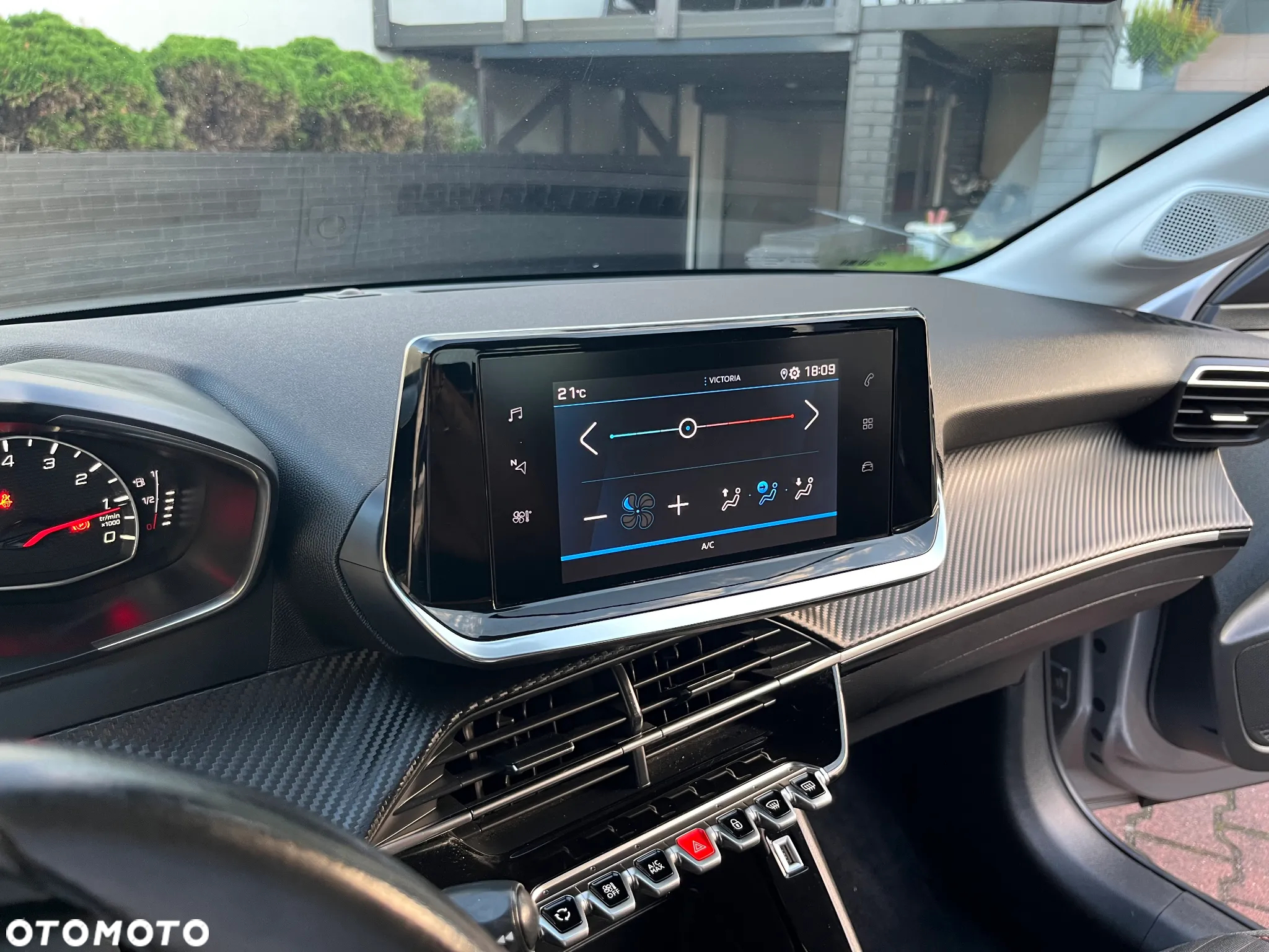 Peugeot 208 1.2 PureTech Active S&S - 17