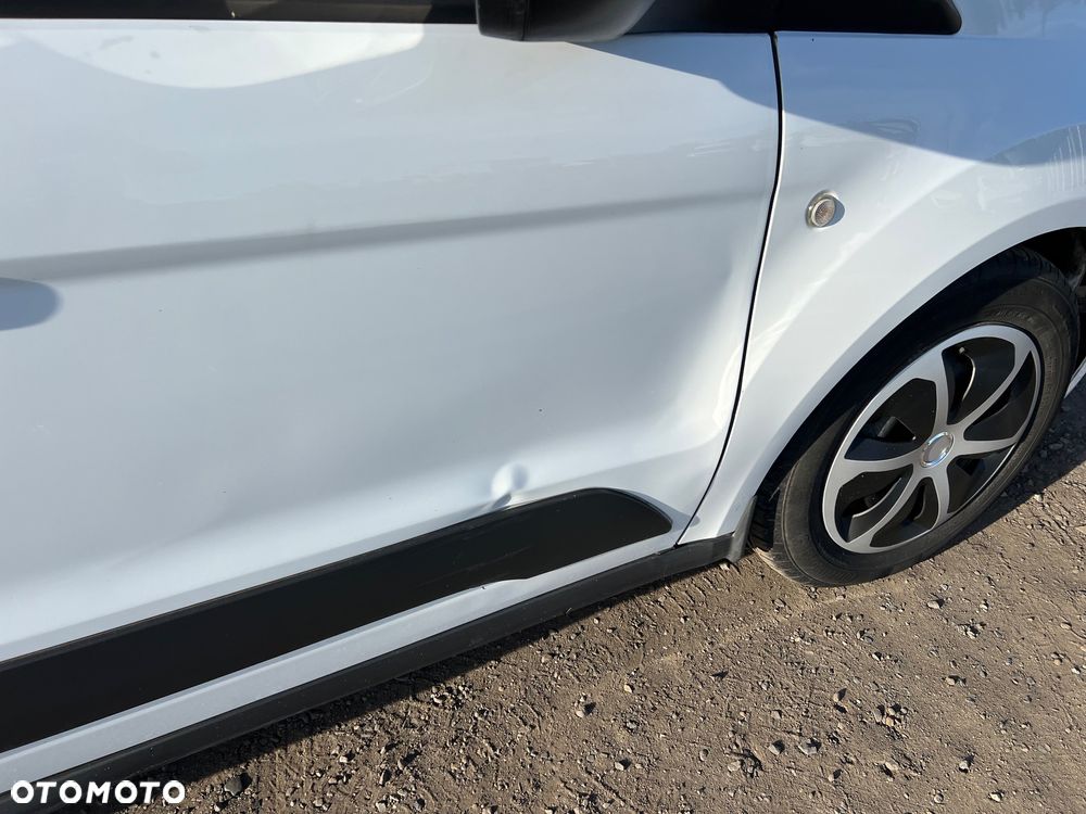 Ford Transit Connect - 9