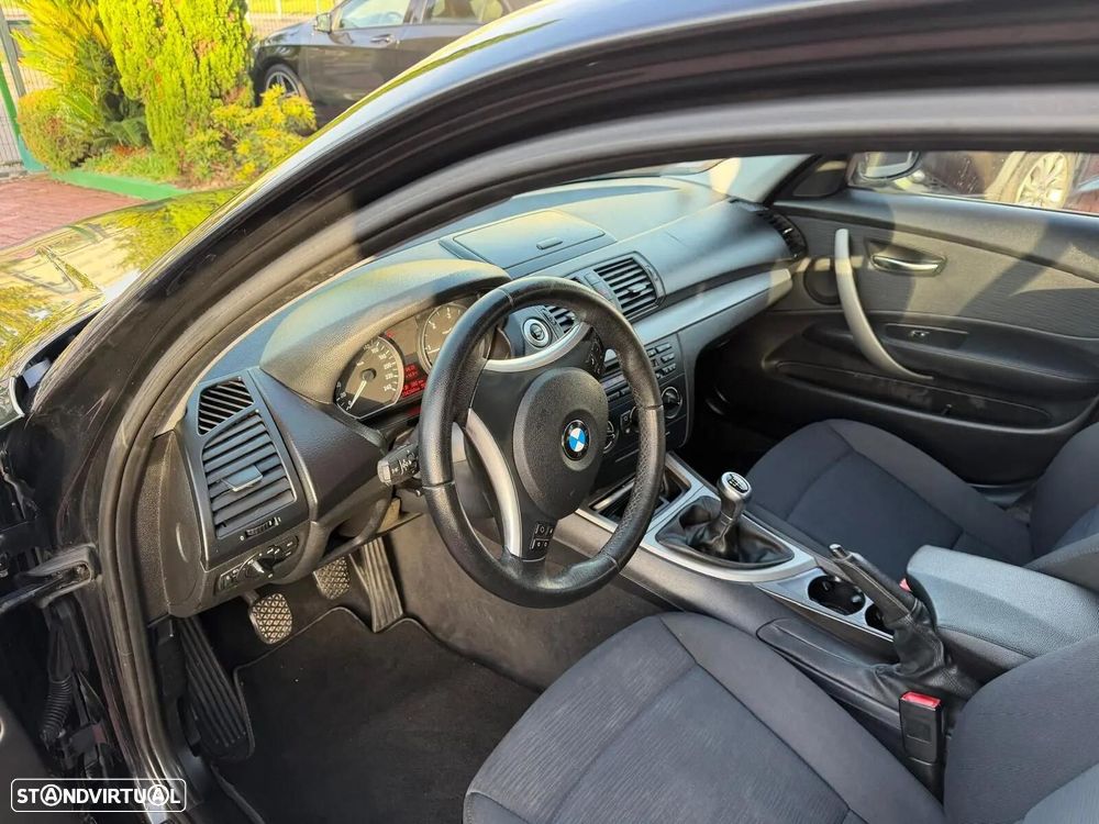 BMW 116 2009 photo 4