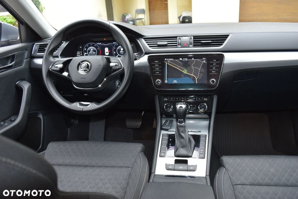 Skoda Superb 1.5 TSI L&K DSG - 15