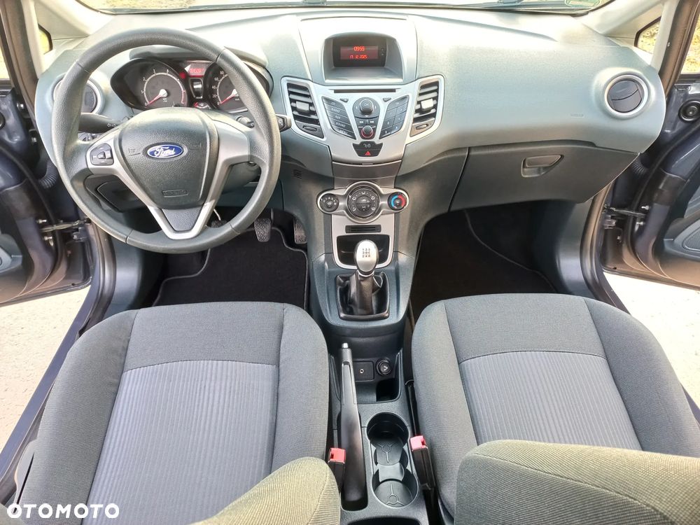 Ford Fiesta - 17