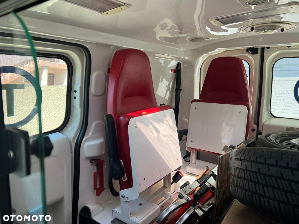 Fiat DOBLO AMBULANA KARETKA WAS - 14