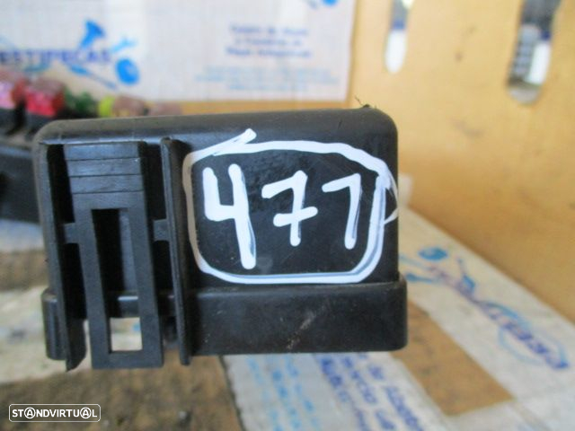 Caixa Fusiveis 3673884A0 SUZUKI JIMNY 2004 1.5DDIS - 3