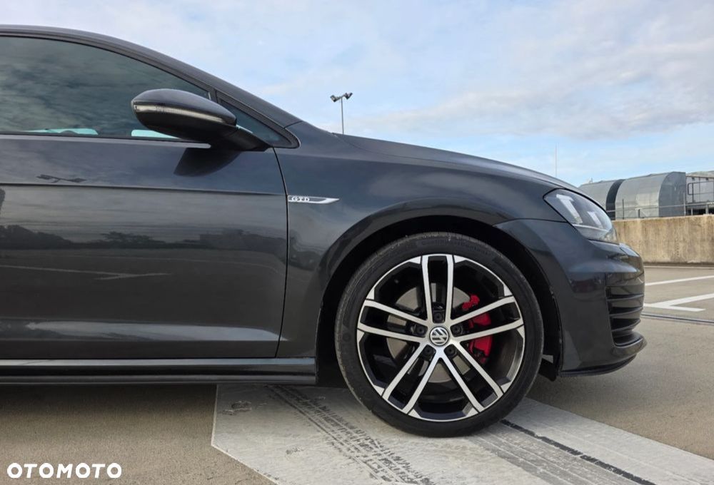 Volkswagen Golf 2.0 TDI BMT GTD - 22