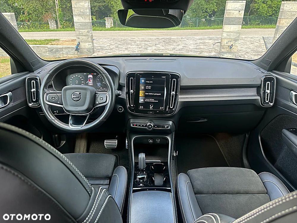 Volvo XC 40 T3 Geartronic RDesign - 23