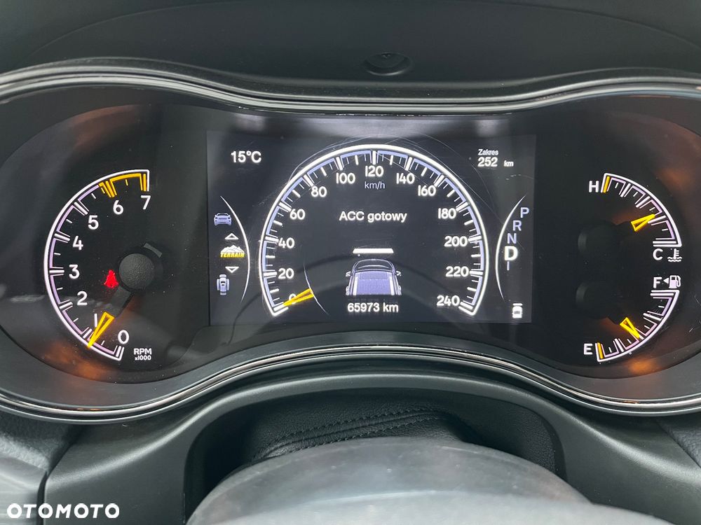 Jeep Grand Cherokee - 14