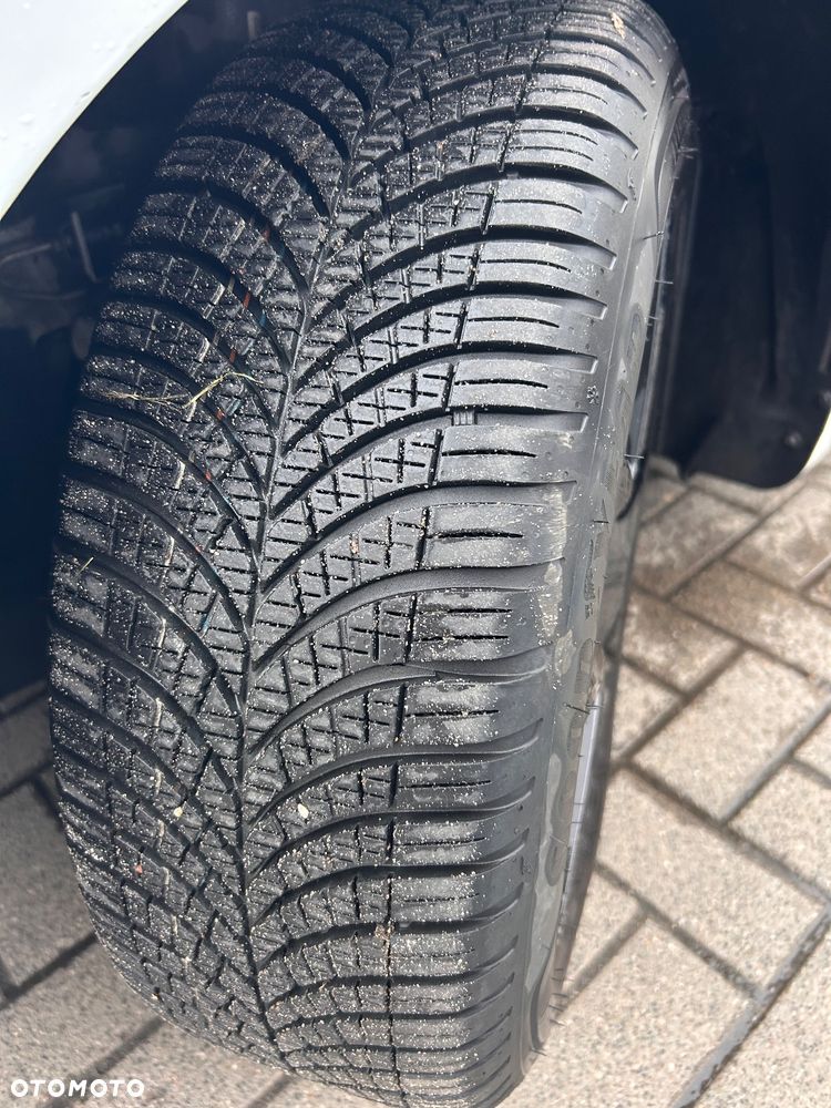 Renault Clio TCe 90 EQUILIBRE - 26