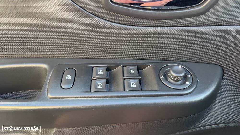 Renault Captur 1.5 dCi Exclusive C/Pneu - 16