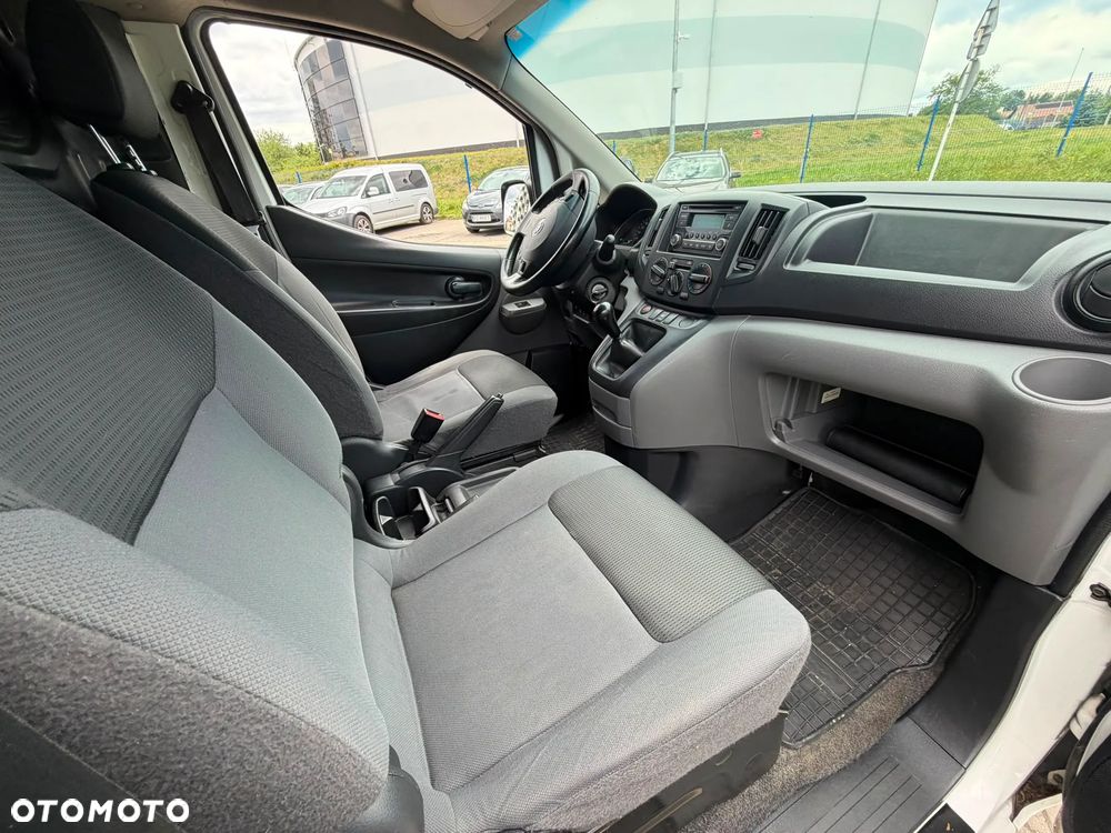Nissan NV 200 - 21