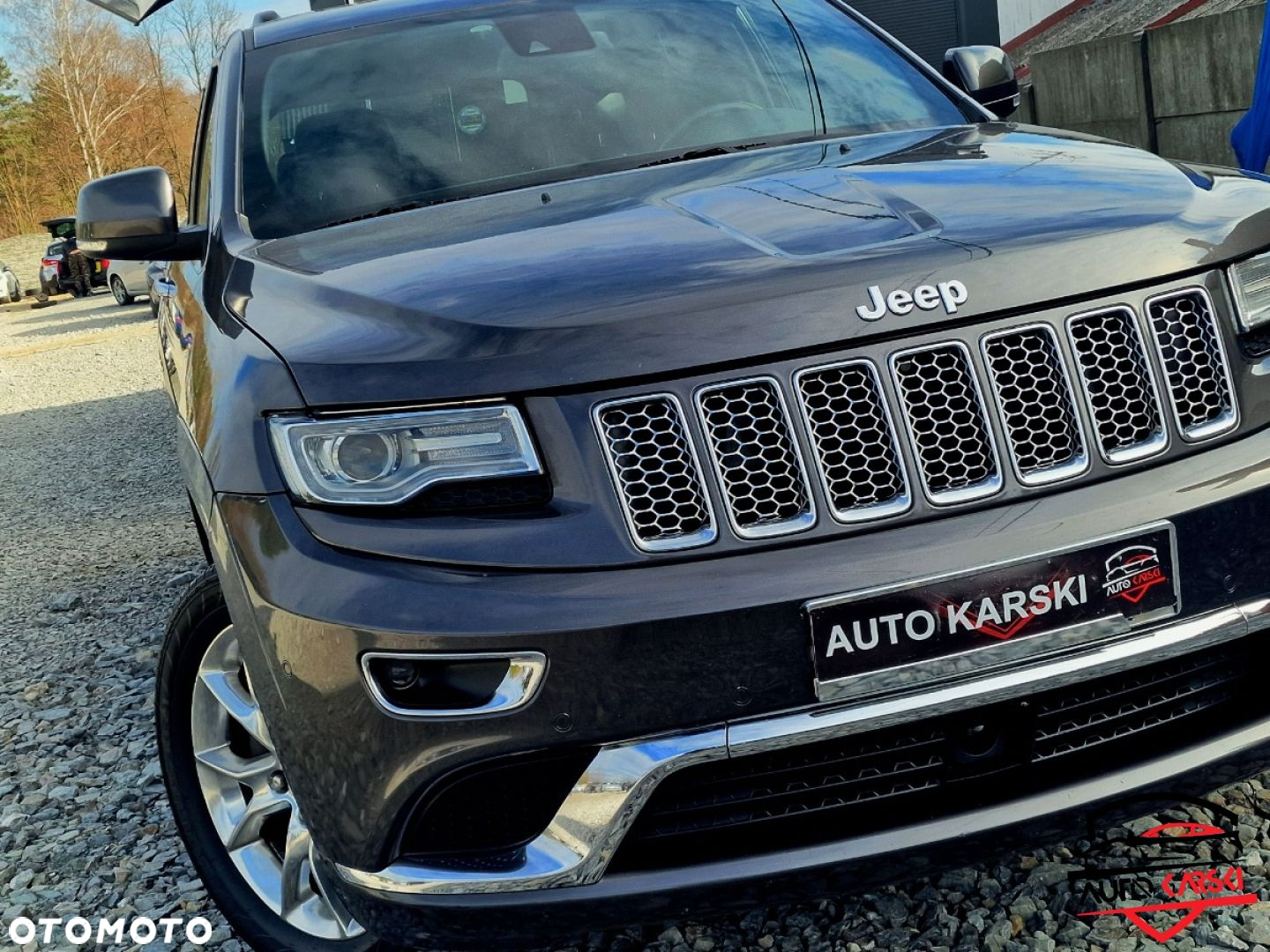 Jeep Grand Cherokee - 11