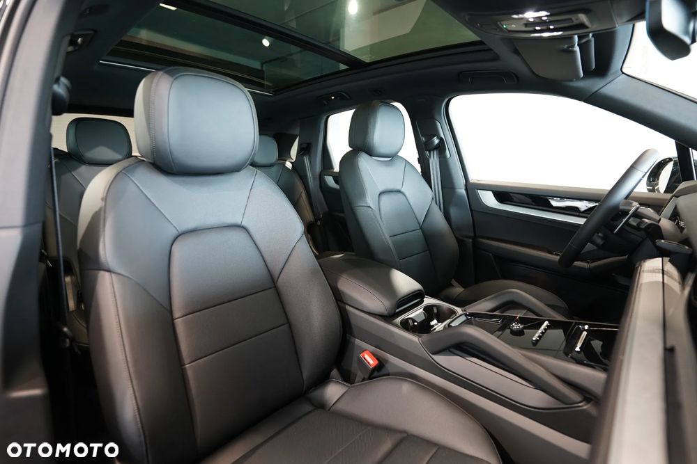 Porsche Cayenne - 12