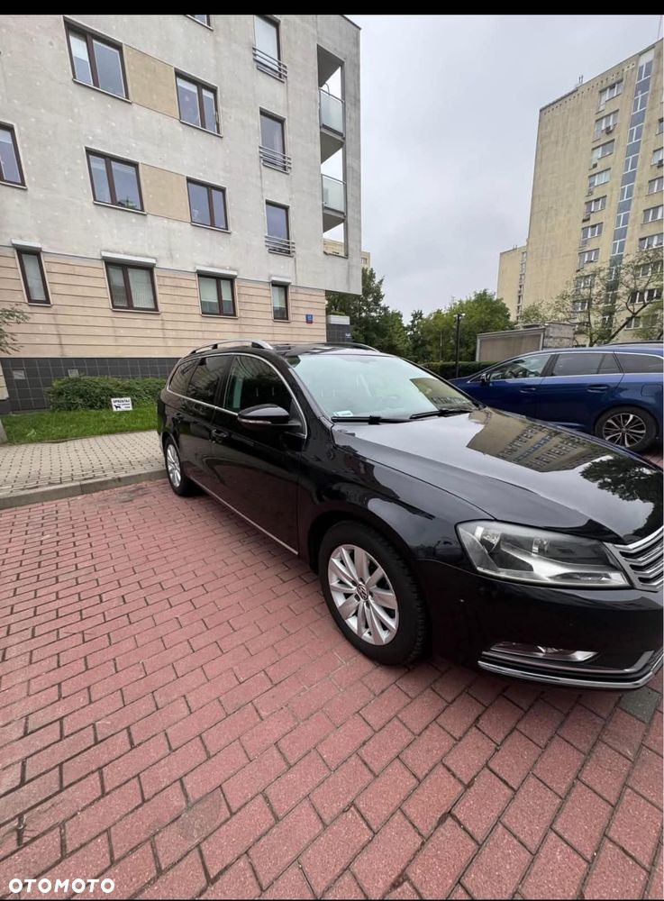 Volkswagen Passat 1.6 TDI Comfortline - 4