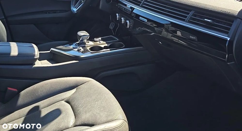 Audi Q7 - 13