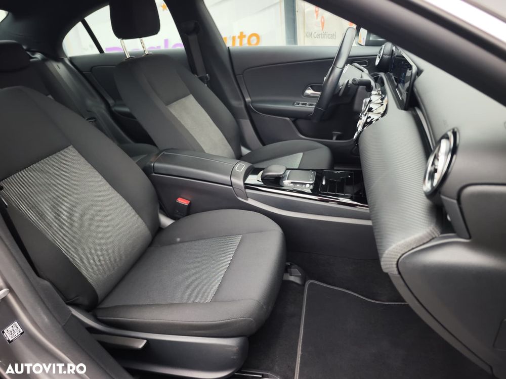 Mercedes-Benz CLA 200 7G-DCT - 17