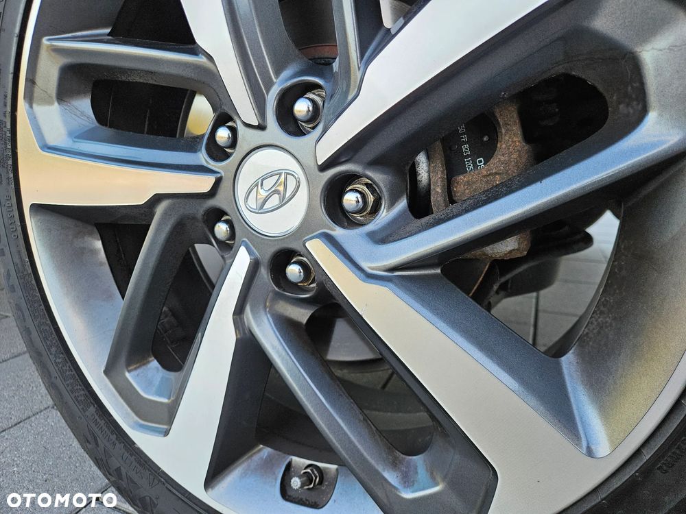 Hyundai Kona 1.6 T-GDI DCT 4WD Premium - 11