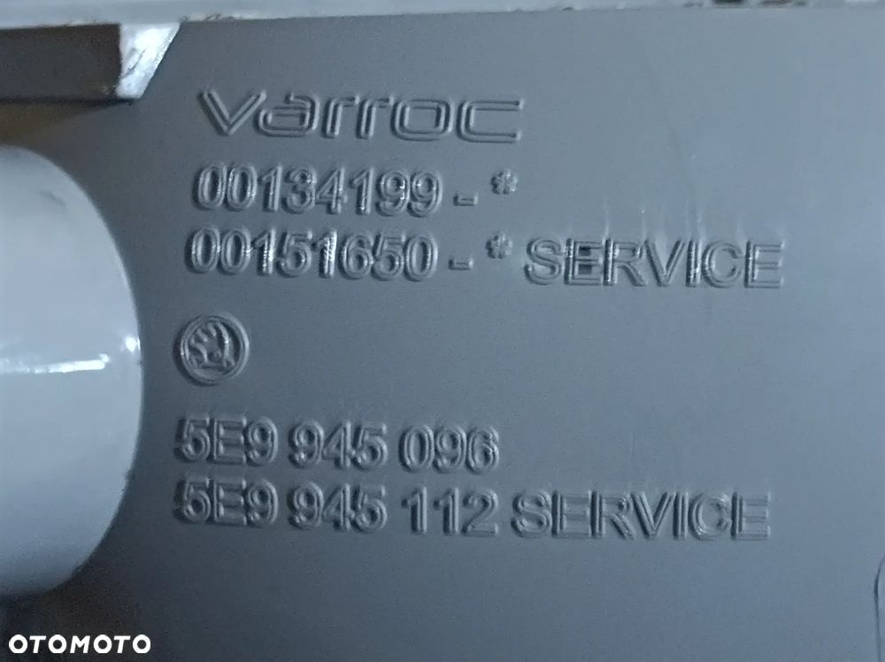 LAMPA TYLNA PRAWA SKODA OCTAVIA III 13- KOMBI 5E9945096 - 6