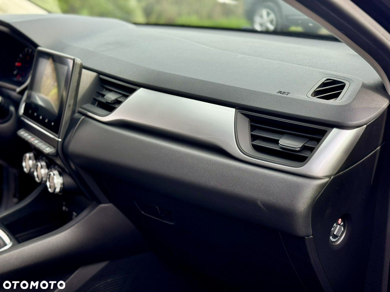 Renault Captur - 26