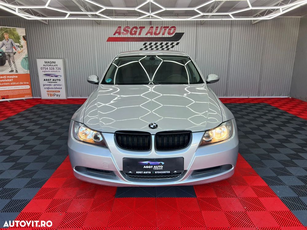 BMW Seria 3 318d - 1