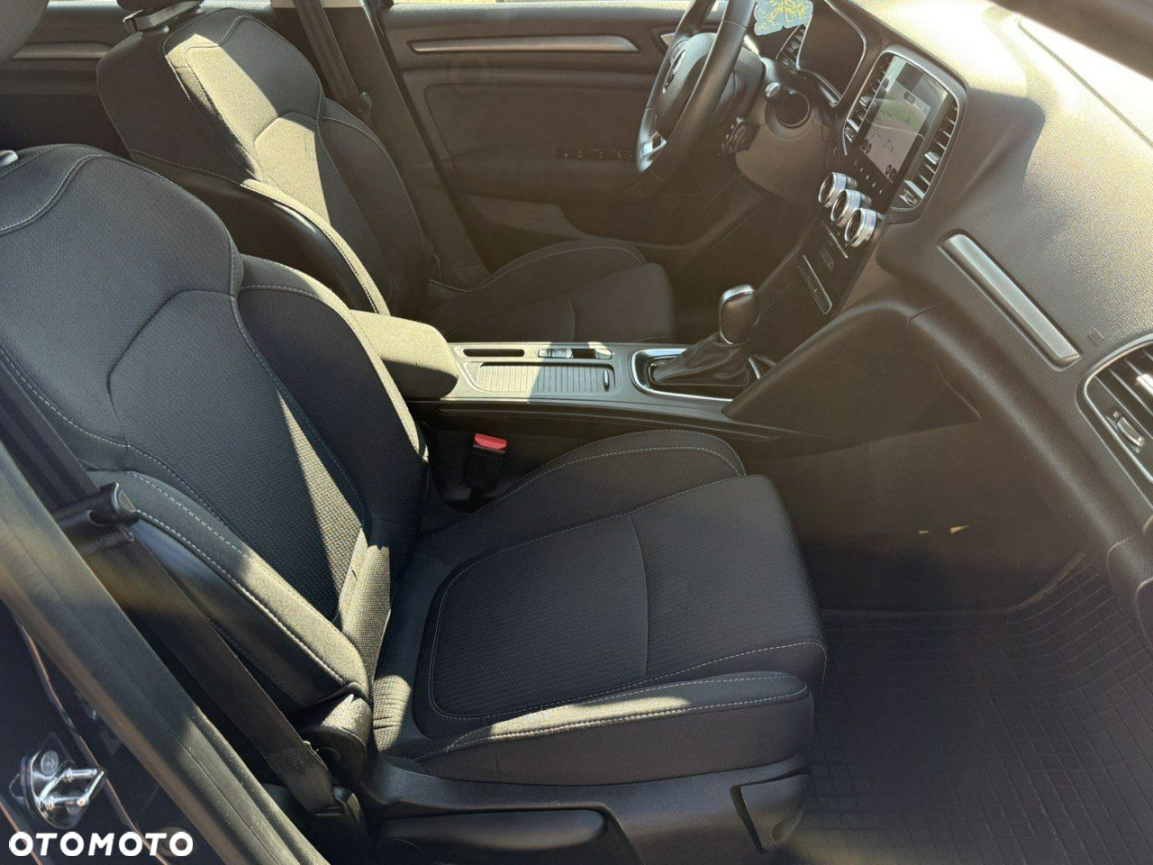 Renault Megane Grandtour E-TECH Plug-in 160 R.S LINE - 15
