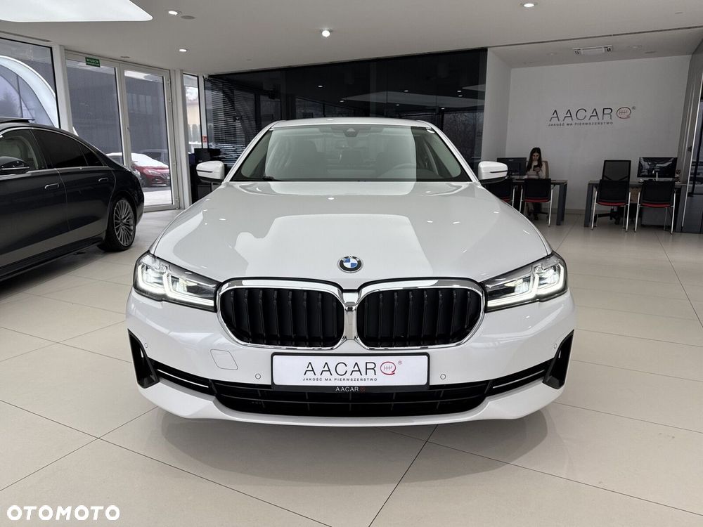 BMW Seria 5 520i - 7