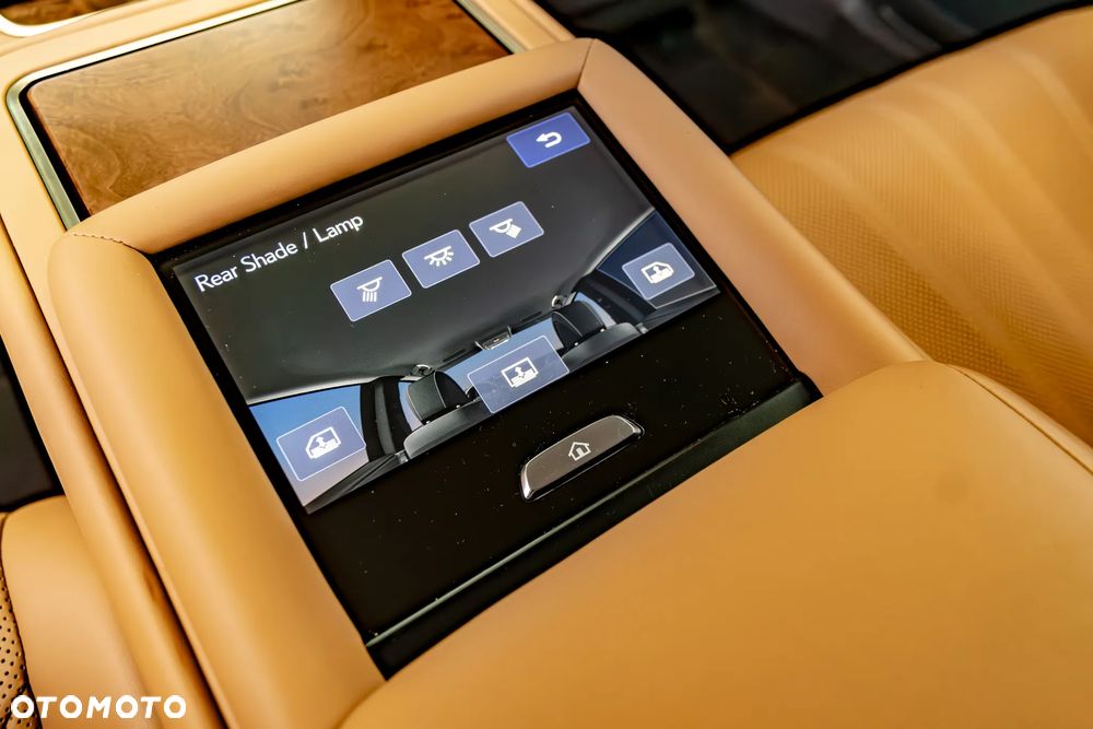 Lexus LS - 14