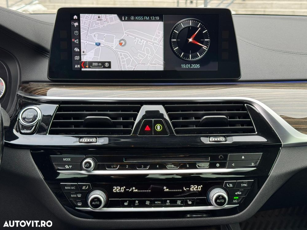 BMW Seria 5 520d AT - 23