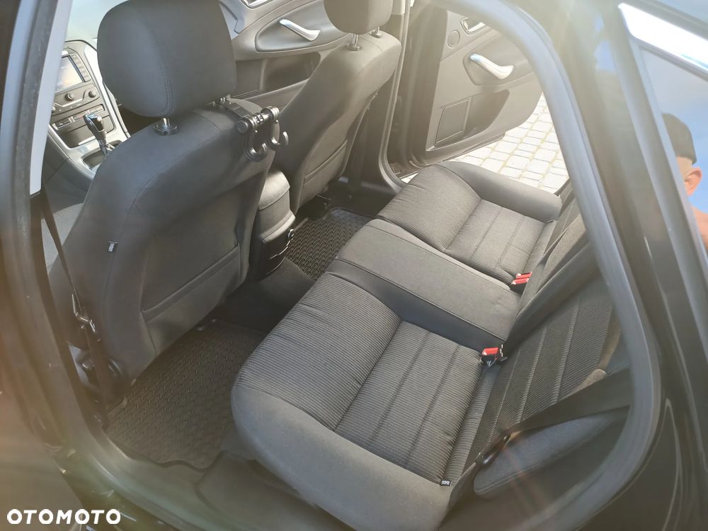 Ford Mondeo 2.0 TDCI Business Edition - 21