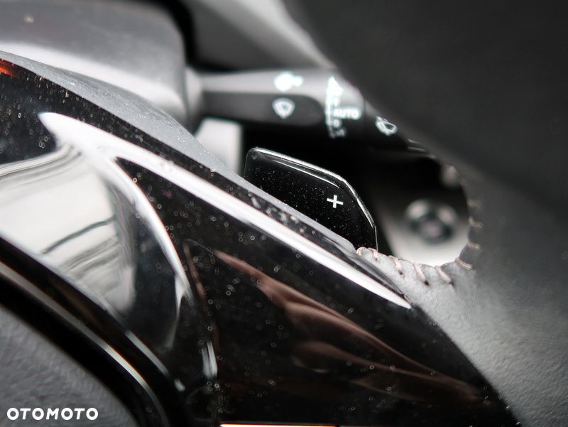 Peugeot 408 1.2 PureTech mHEV Allure S&S e-DSC6 - 22