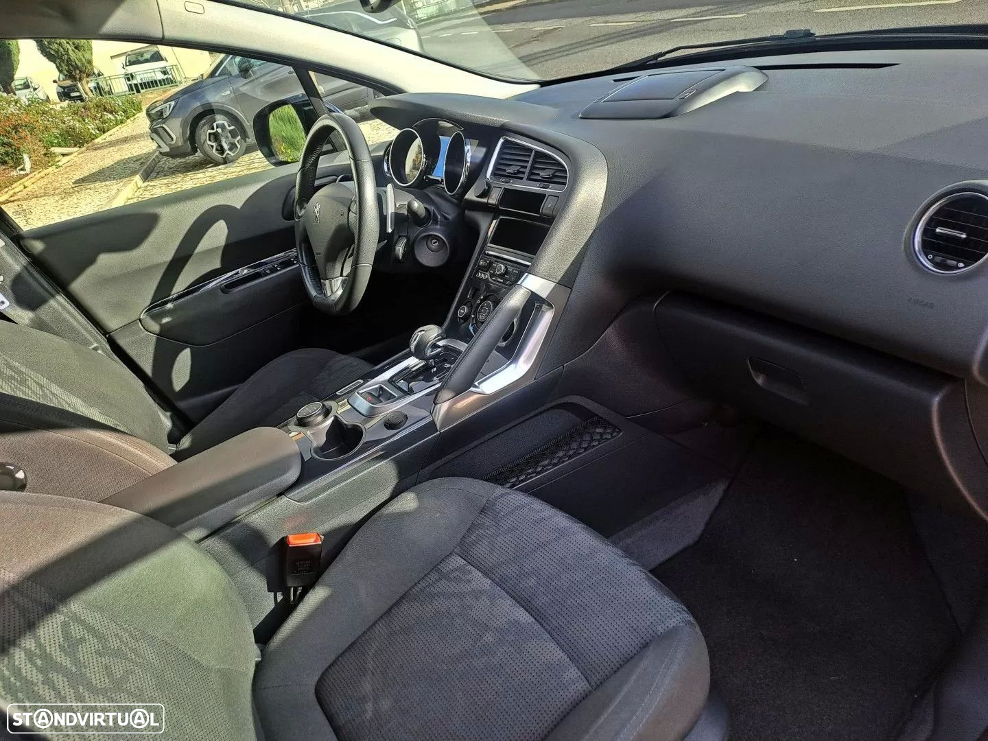 Peugeot 3008 2.0 HDi Hybrid4 - 27