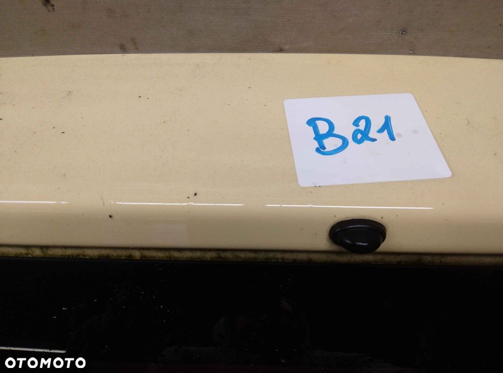 / KLAPA TYŁ TYLNA BAGAŻNIKA DO FIAT PANDA 733/A ŻÓŁTA - 2