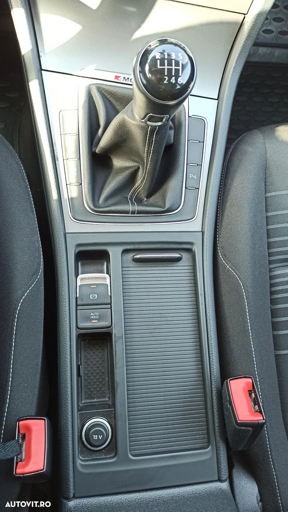 Volkswagen Golf - 11