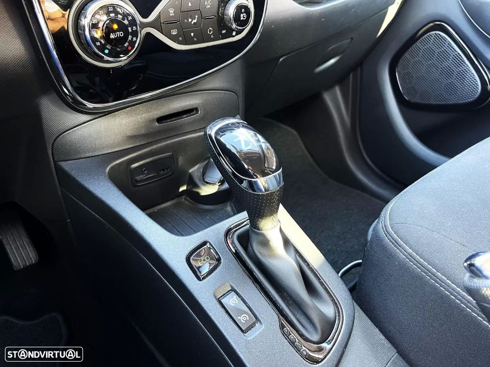 Renault Zoe (c/ Bateria) Limited 40 - 18