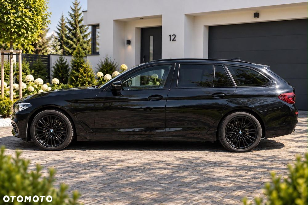 BMW Seria 5 2019 photo 4