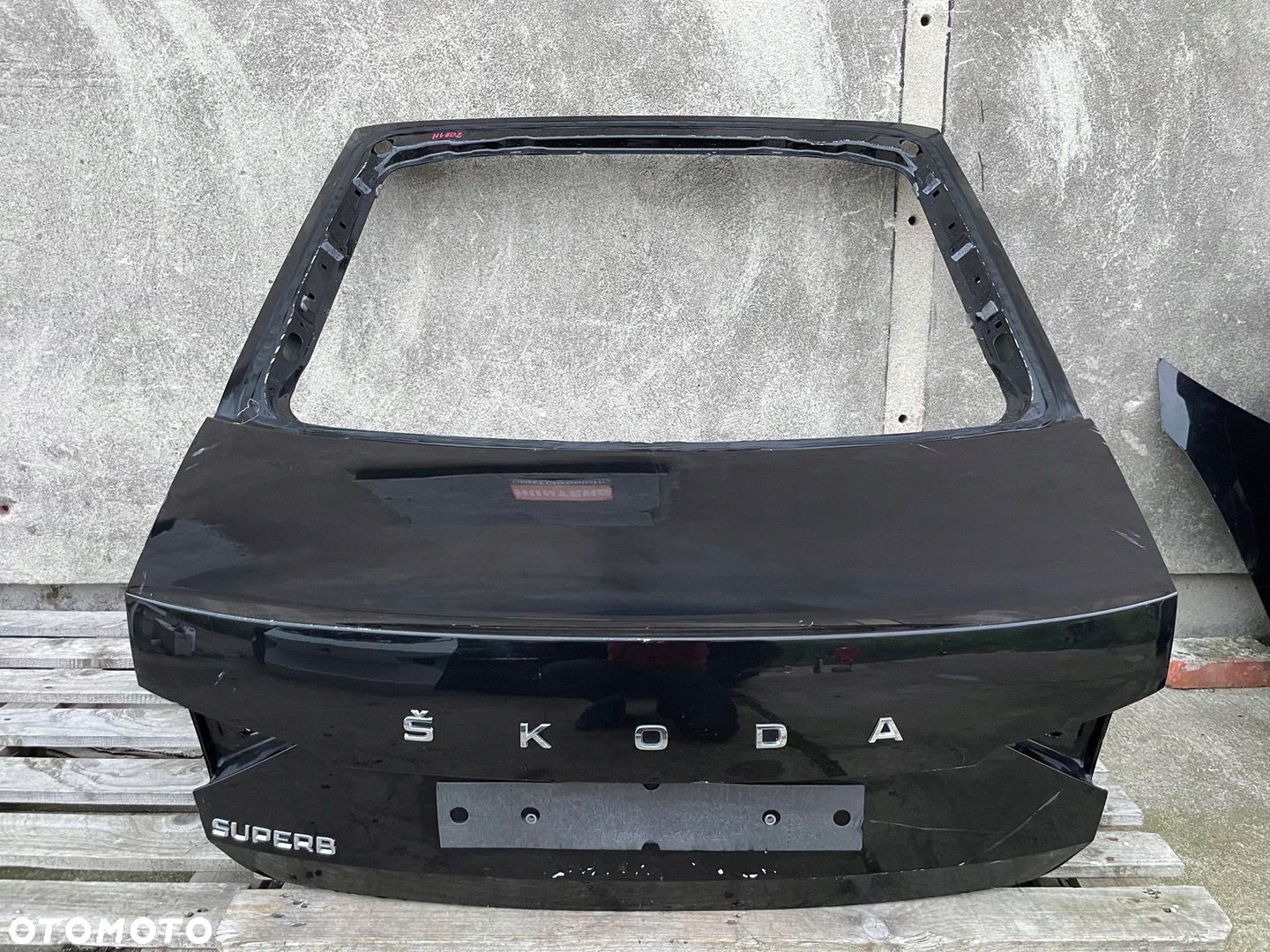 KLAPA BAGAZNIKA TYL SKODA SUPERB III 3 3V5 SEDAN - 1