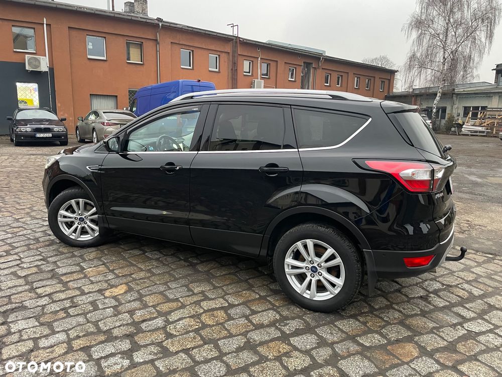 Ford Kuga 1.5 EcoBoost 2x4 Titanium - 5