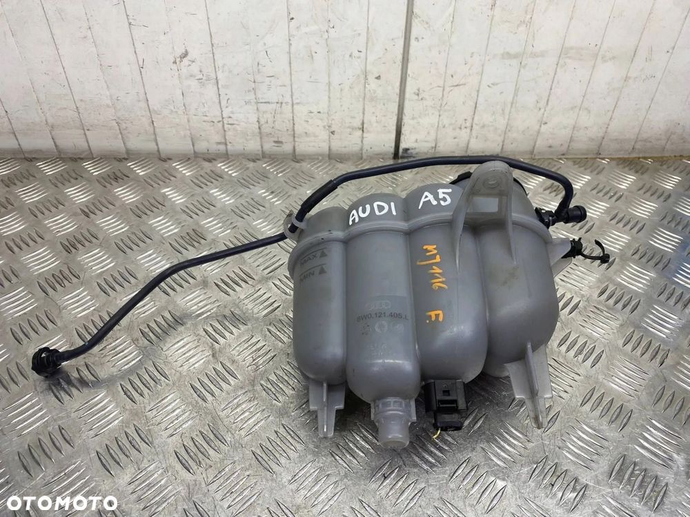 ZBIORNICZEK WYRÓWNAWCZY AUDI A4 B9 A5 F5 A6 C8 8W0121405L - 2