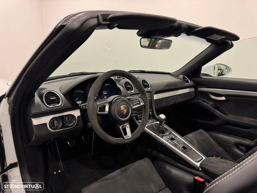 Porsche 718 Spyder Standard - 6