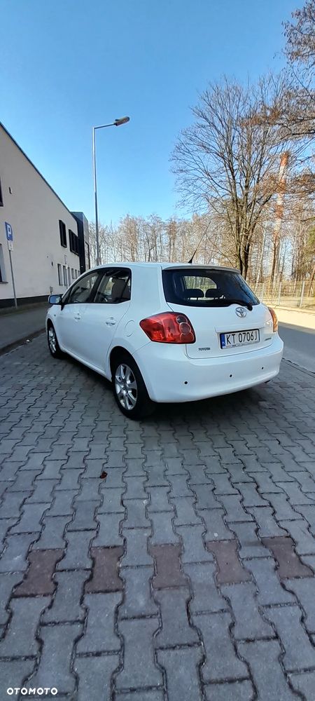 Toyota Auris 1.33 VVT-i - 7