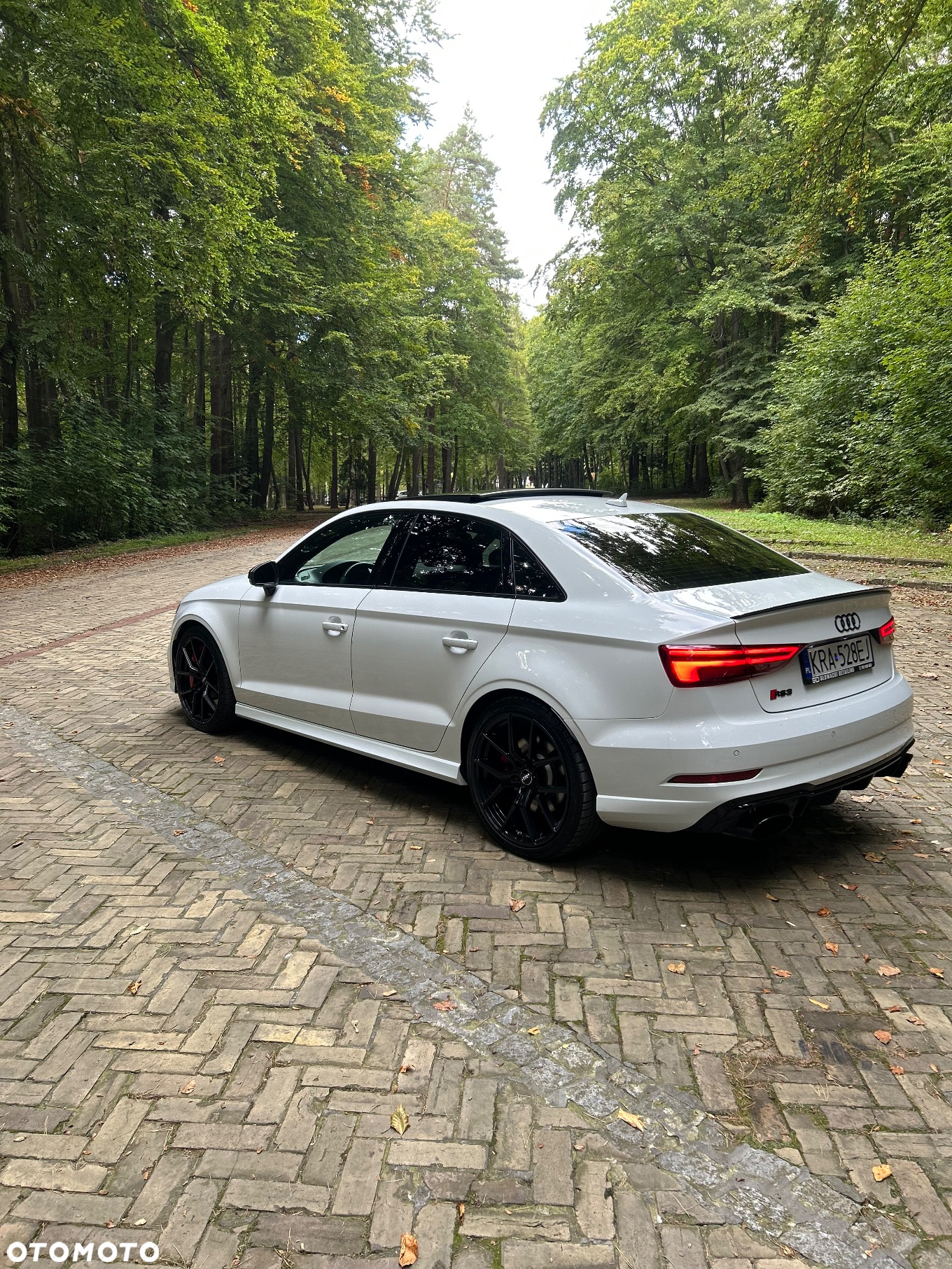 Audi RS3 Limousine - 11