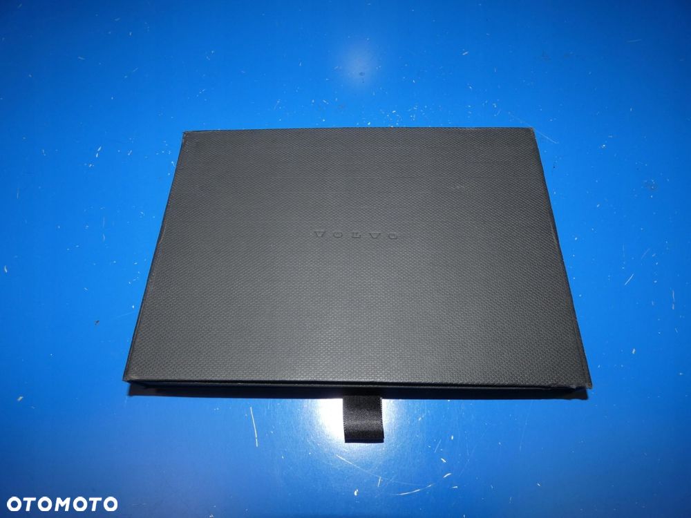 VOLVO XC40 INSTRUKCJA OBSŁUGI ETUI KSIĄŻKA - 2