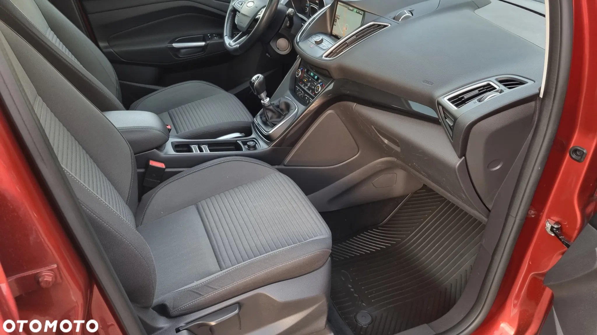 Ford C-MAX 2.0 TDCi Start-Stop-System Titanium - 14