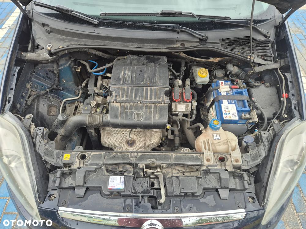 Fiat Grande Punto Actual 1.4 8V Estiva Blue&Me - 14