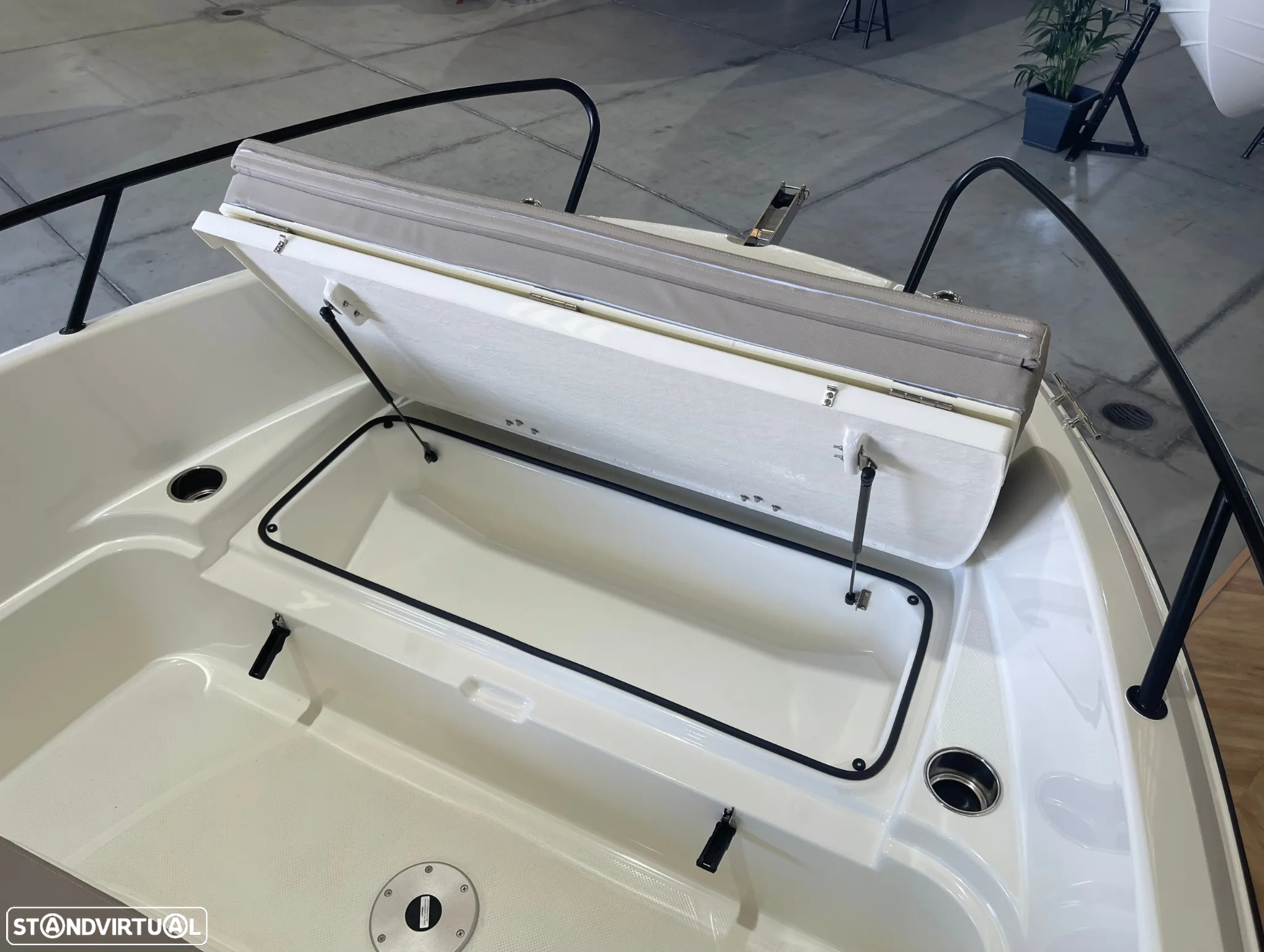 Quicksilver Activ 605 Open - 18