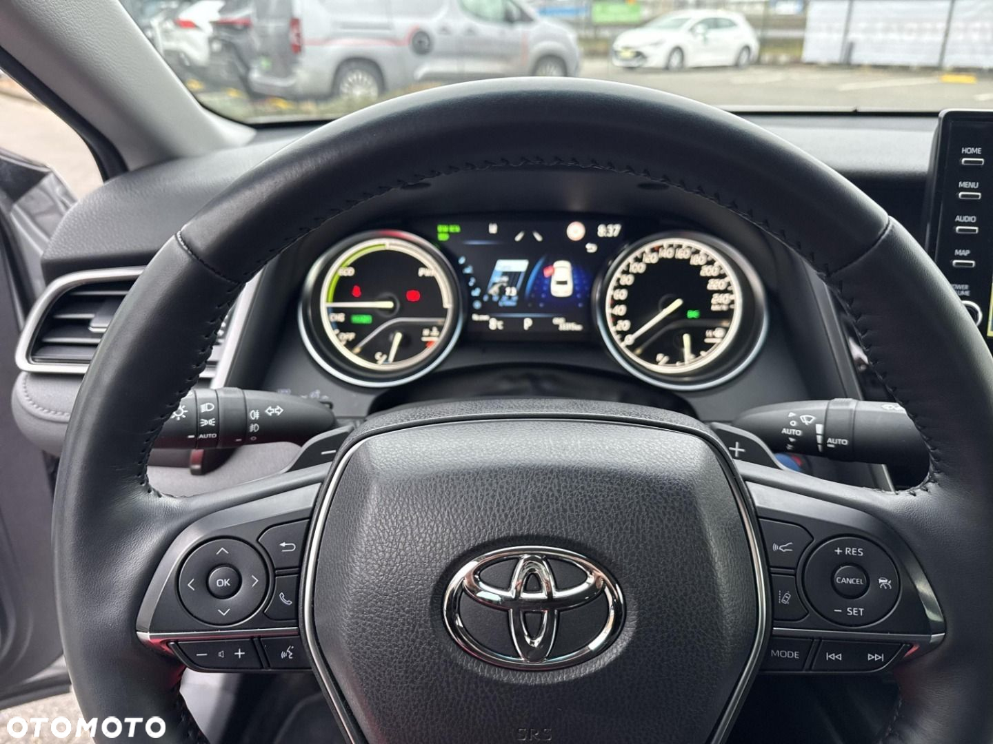 Toyota Camry - 14