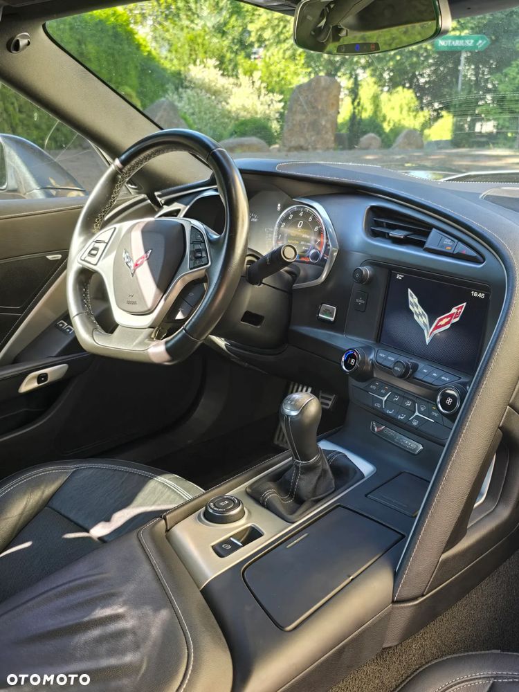 Chevrolet Corvette - 10