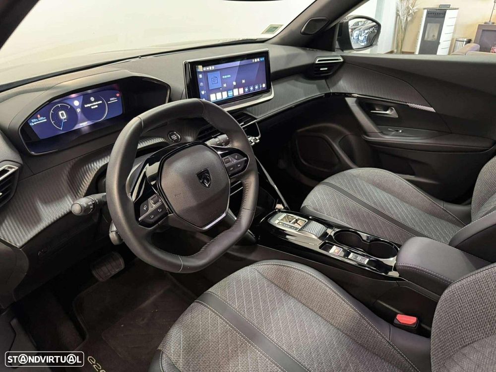 Peugeot e-2008 54 kWh Allure - 10